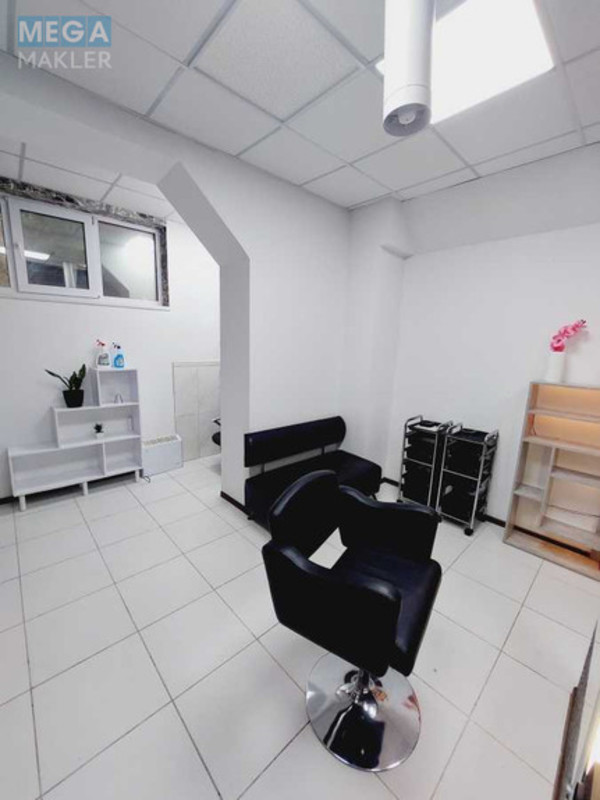Оренда комерційної нерухомості, 33 кв.м, под офис, <a class="location-link" href="/sofievskaya-borshagovka/" title="Недвижимость Софіївська Борщагівка">Софіївська Борщагівка</a>, Счастливая, 36 (изображение 5)