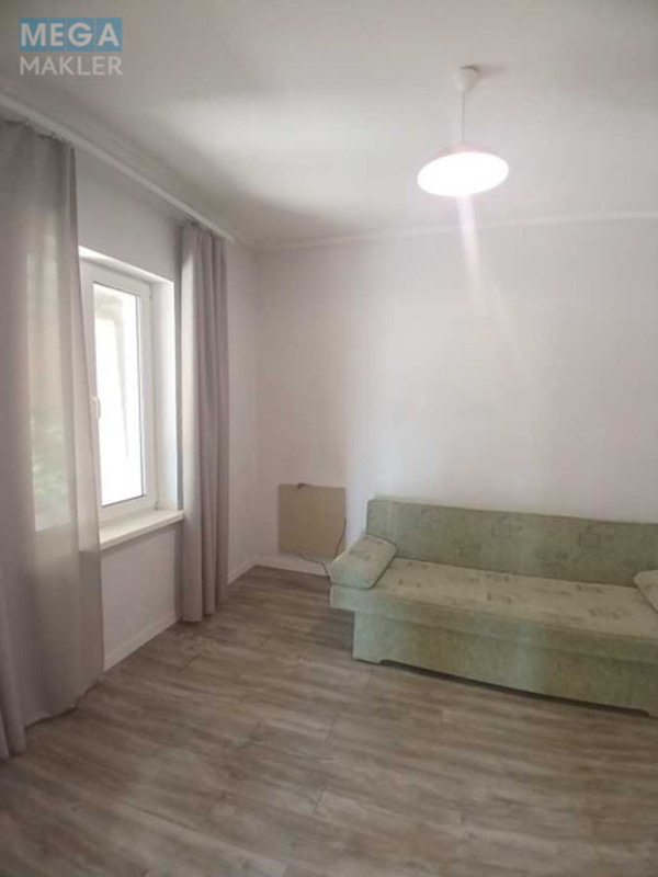 Продаж дома, 1 поверх, 52 кв.м, 2 кімнати, ділянка 2 сотки, <a class="location-link" href="/kiev/" title="Недвижимость Київ">Київ</a>, <a class="location-link" href="/kiev/podolskij/" title="Недвижимость Подільський район">Подільський р-н</a>, Лесі Українки вул., 21а (изображение 6)