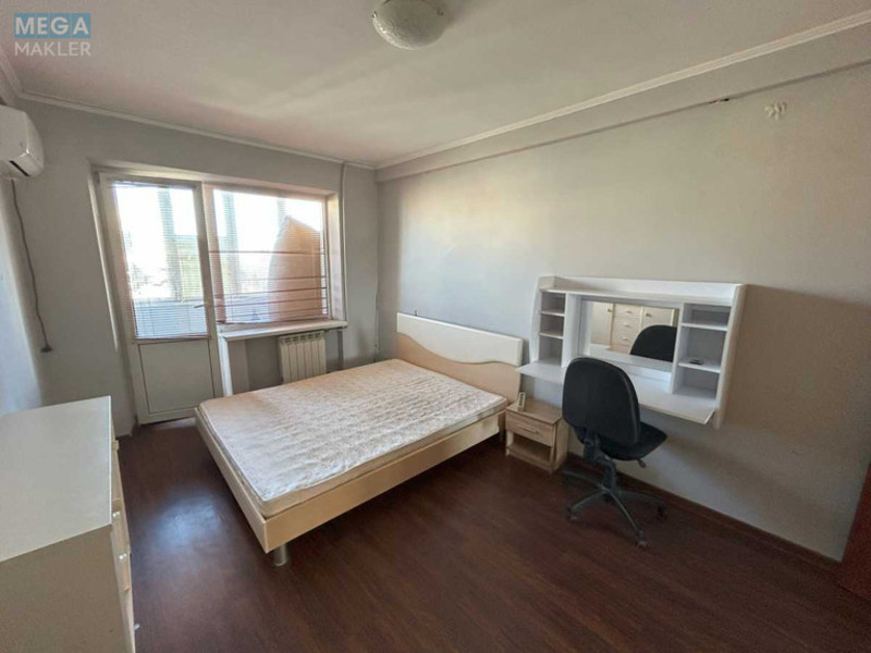 Продаж 3 кімнатної квартири (62/45/7), 9 пов. 9 пов. будинку, <a class="location-link" href="/kiev/" title="Недвижимость Київ">Київ</a>, <a class="location-link" href="/kiev/svyatoshinskij/" title="Недвижимость Святошинський район">Святошинський р-н</a>, Чистяковская ул., 12 (изображение 6)