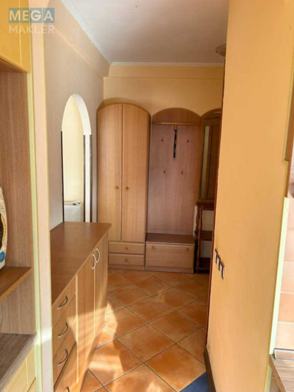 Продаж 3 кімнатної квартири (62/45/7), 9 пов. 9 пов. будинку, <a class="location-link" href="/kiev/" title="Недвижимость Київ">Київ</a>, <a class="location-link" href="/kiev/svyatoshinskij/" title="Недвижимость Святошинський район">Святошинський р-н</a>, Чистяковская ул., 12 (изображение 12)