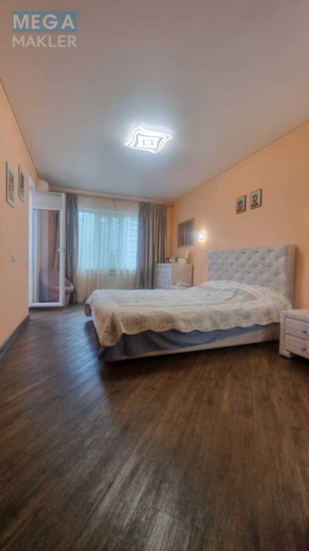 Продаж 4 кімнатної квартири (108/47/25), 4 пов. 16 пов. будинку, <a class="location-link" href="/kiev/" title="Недвижимость Київ">Київ</a>, <a class="location-link" href="/kiev/darnickij/" title="Недвижимость Дарницький район">Дарницький р-н</a>, Харківське шосе, 56 (изображение 10)