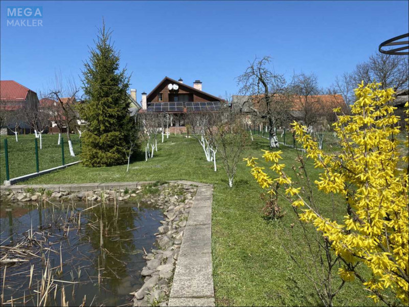 Продаж дома, 2 поверху, 145 кв.м, 10 кімнат, ділянка 10 соток, <a class="location-link" href="/hust/" title="Недвижимость Хуст">Хуст</a>, Центральна (изображение 3)