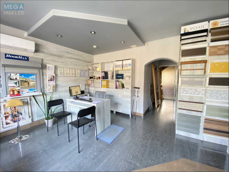 Продаж дома, 2 поверху, 145 кв.м, 10 кімнат, ділянка 10 соток, <a class="location-link" href="/hust/" title="Недвижимость Хуст">Хуст</a>, Центральна (изображение 12)
