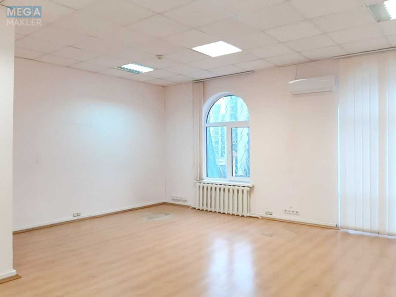 Оренда комерційної нерухомості, 228 кв.м, под офис, <a class="location-link" href="/kiev/" title="Недвижимость Київ">Київ</a>, <a class="location-link" href="/kiev/pecherskij/" title="Недвижимость Печерський район">Печерський р-н</a>, Іоанна Павла ІІ вул. (изображение 2)