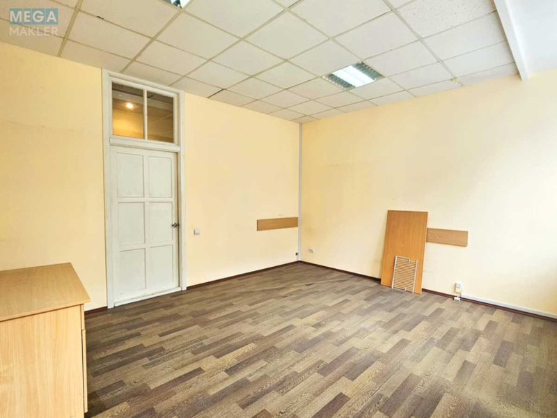Оренда комерційної нерухомості, 228 кв.м, под офис, <a class="location-link" href="/kiev/" title="Недвижимость Київ">Київ</a>, <a class="location-link" href="/kiev/pecherskij/" title="Недвижимость Печерський район">Печерський р-н</a>, Іоанна Павла ІІ вул. (изображение 6)