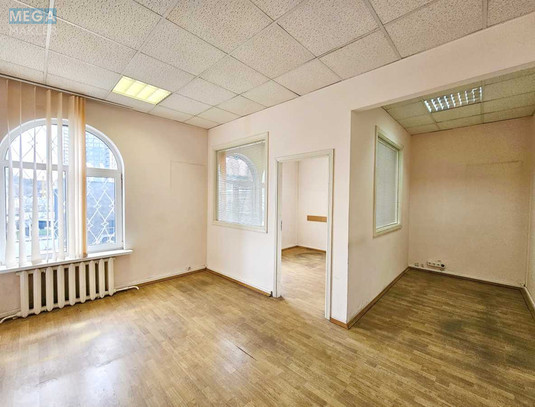 Оренда комерційної нерухомості, 228&nbsp;кв.м, под офис, <a class="location-link" href="/kiev/" title="Недвижимость Київ">Київ</a>, <a class="location-link" href="/kiev/pecherskij/" title="Недвижимость Печерський район">Печерський р-н</a>, Іоанна Павла ІІ вул. (изображение 20)