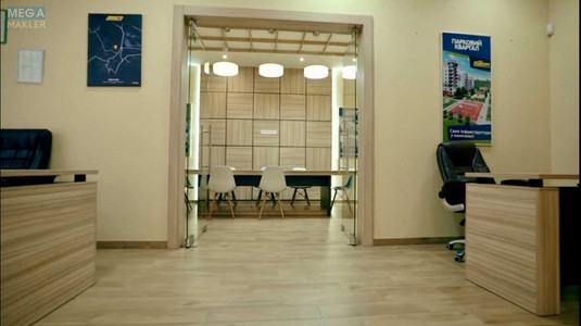 Продаж комерційної нерухомості, 370&nbsp;кв.м, под офис, <a class="location-link" href="/obuhov/" title="Недвижимость Обухів">Обухів</a>, Паркова, 1 (изображение 4)