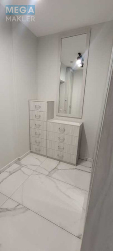 Оренда 1 кімнатної квартири, <a class="location-link" href="/kiev/" title="Недвижимость Київ">Київ</a>, <a class="location-link" href="/kiev/pecherskij/" title="Недвижимость Печерський район">Печерський р-н</a>, Владимира Антоновича ул., 74 (изображение 12)
