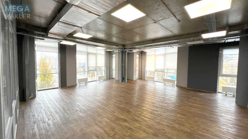 Продаж окремої будівлі/побудови, 4 763 кв.м, <a class="location-link" href="/kiev/" title="Недвижимость Київ">Київ</a>, <a class="location-link" href="/kiev/desnyanskij/" title="Недвижимость Деснянский район">Деснянский р-н</a>, Перемоги просп. (изображение 3)