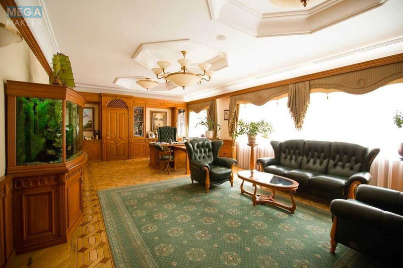 Продаж окремої будівлі/побудови, 3 820 кв.м, <a class="location-link" href="/kiev/" title="Недвижимость Київ">Київ</a>, <a class="location-link" href="/kiev/shevchenkovskij/" title="Недвижимость Шевченківський район">Шевченківський р-н</a>, Багговутівська вул., 17-21 (изображение 2)