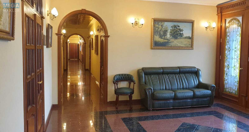 Продаж окремої будівлі/побудови, 3 820 кв.м, <a class="location-link" href="/kiev/" title="Недвижимость Київ">Київ</a>, <a class="location-link" href="/kiev/shevchenkovskij/" title="Недвижимость Шевченківський район">Шевченківський р-н</a>, Багговутівська вул., 17-21 (изображение 9)