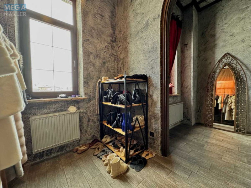 Продаж дома, 2 поверху, 400 кв.м, 6 кімнат, ділянка 75 соток, <a class="location-link" href="/zazimya/" title="Недвижимость Зазим'я">Зазим`я</a>, Дубрівка вул, 1 (изображение 7)