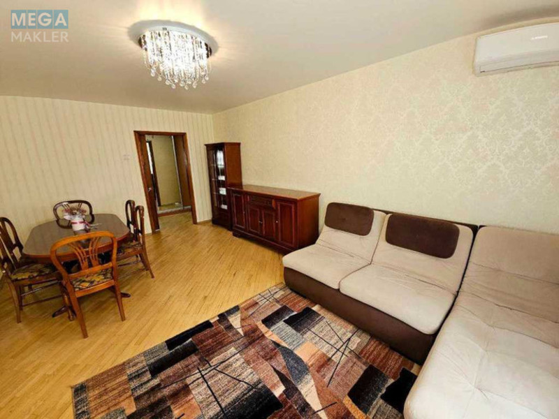 Продаж 3 кімнатної квартири (89/47/10), 8 пов. 11 пов. будинку, <a class="location-link" href="/kiev/" title="Недвижимость Київ">Київ</a>, <a class="location-link" href="/kiev/pecherskij/" title="Недвижимость Печерський район">Печерський р-н</a>, Драгомирова ул., 2 (изображение 11)