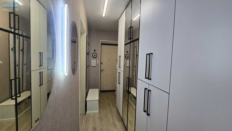 Продаж 2 кімнатної квартири (56/36/9), 5 пов. 5 пов. будинку, <a class="location-link" href="/kiev/" title="Недвижимость Київ">Київ</a>, <a class="location-link" href="/kiev/pecherskij/" title="Недвижимость Печерський район">Печерський р-н</a>, Леси Украинки бульв., 29 (изображение 8)