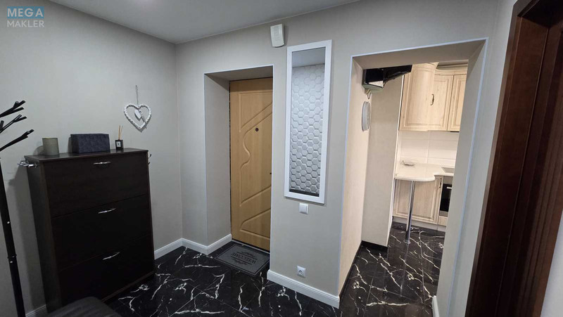 Продаж 3 кімнатної квартири (70/43/11), 9 пов. 14 пов. будинку, <a class="location-link" href="/kiev/" title="Недвижимость Київ">Київ</a>, <a class="location-link" href="/kiev/pecherskij/" title="Недвижимость Печерський район">Печерський р-н</a>, Михаила Бойчука ул., 34а (изображение 2)