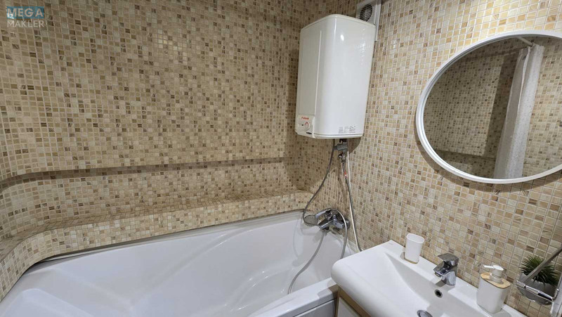 Продаж 3 кімнатної квартири (70/43/11), 9 пов. 14 пов. будинку, <a class="location-link" href="/kiev/" title="Недвижимость Київ">Київ</a>, <a class="location-link" href="/kiev/pecherskij/" title="Недвижимость Печерський район">Печерський р-н</a>, Михаила Бойчука ул., 34а (изображение 13)