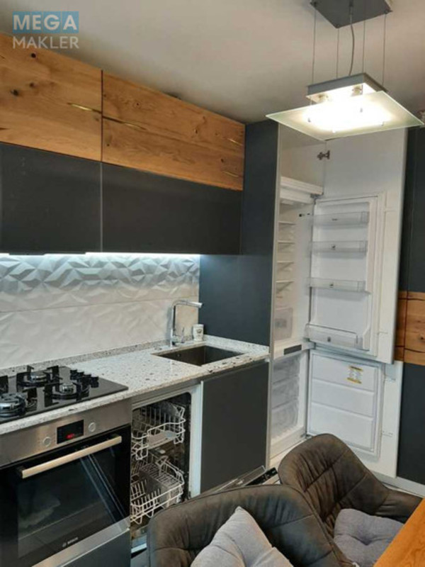 Оренда 3 кімнатної квартири, <a class="location-link" href="/kiev/" title="Недвижимость Київ">Київ</a>, <a class="location-link" href="/kiev/shevchenkovskij/" title="Недвижимость Шевченківський район">Шевченківський р-н</a>, Багговутовская ул., 38 (изображение 3)