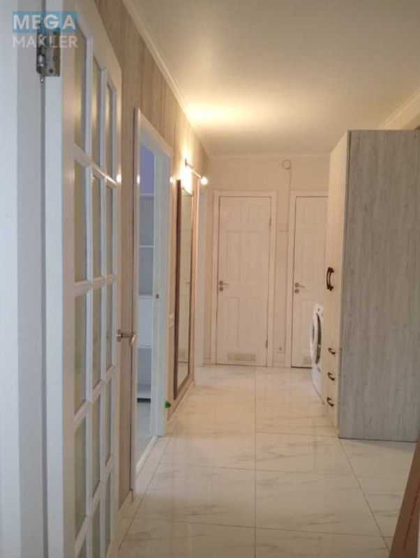 Оренда 3 кімнатної квартири, <a class="location-link" href="/kiev/" title="Недвижимость Київ">Київ</a>, <a class="location-link" href="/kiev/shevchenkovskij/" title="Недвижимость Шевченківський район">Шевченківський р-н</a>, Багговутовская ул., 38 (изображение 5)