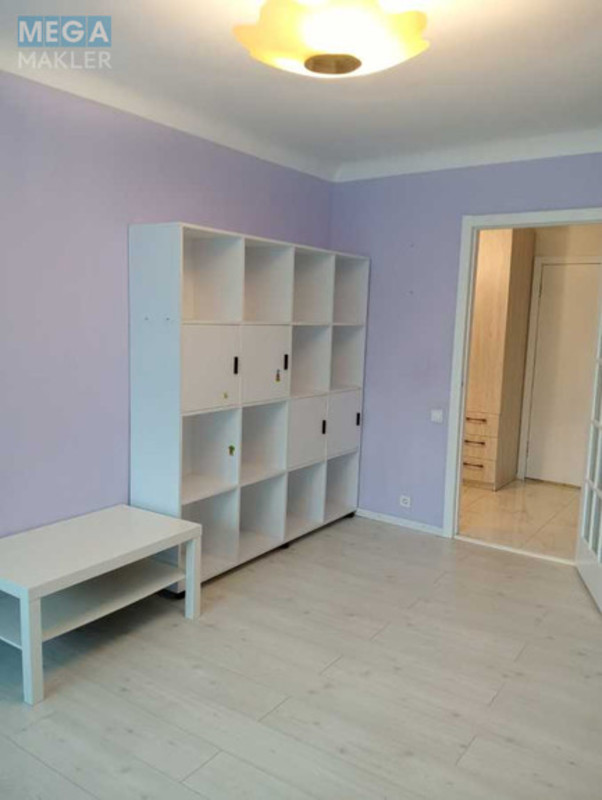 Оренда 3 кімнатної квартири, <a class="location-link" href="/kiev/" title="Недвижимость Київ">Київ</a>, <a class="location-link" href="/kiev/shevchenkovskij/" title="Недвижимость Шевченківський район">Шевченківський р-н</a>, Багговутовская ул., 38 (изображение 11)