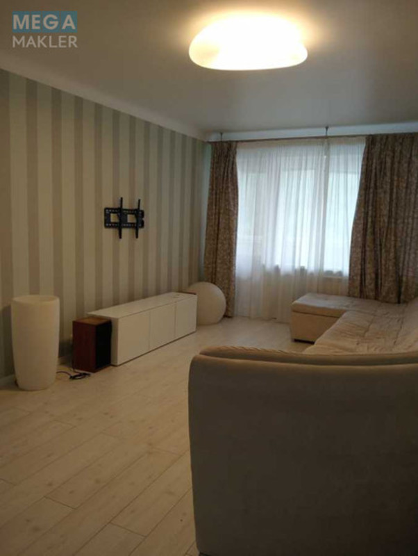 Оренда 3 кімнатної квартири, <a class="location-link" href="/kiev/" title="Недвижимость Київ">Київ</a>, <a class="location-link" href="/kiev/shevchenkovskij/" title="Недвижимость Шевченківський район">Шевченківський р-н</a>, Багговутовская ул., 38 (изображение 13)