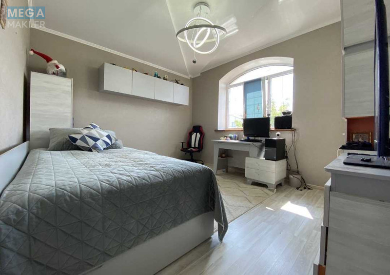 Продаж дома, 2 поверху, 224 кв.м, 6 кімнат, ділянка 10 соток, <a class="location-link" href="/tarasovka-selo-kv-kievo-svyatoshinskij-rajon/" title="Недвижимость Тарасівка">Тарасівка</a>, Лісова (изображение 14)