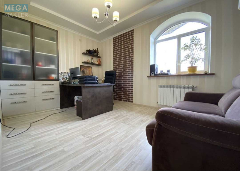 Продаж дома, 2 поверху, 224 кв.м, 6 кімнат, ділянка 10 соток, <a class="location-link" href="/tarasovka-selo-kv-kievo-svyatoshinskij-rajon/" title="Недвижимость Тарасівка">Тарасівка</a>, Лісова (изображение 15)