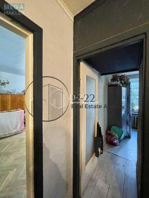 Продаж 3 кімнатної квартири (70/43/9), 1 пов. 10 пов. будинку, <a class="location-link" href="/kiev/" title="Недвижимость Київ">Київ</a>, <a class="location-link" href="/kiev/pecherskij/" title="Недвижимость Печерський район">Печерський р-н</a>, Микільський провулок, 1/25 (изображение 14)