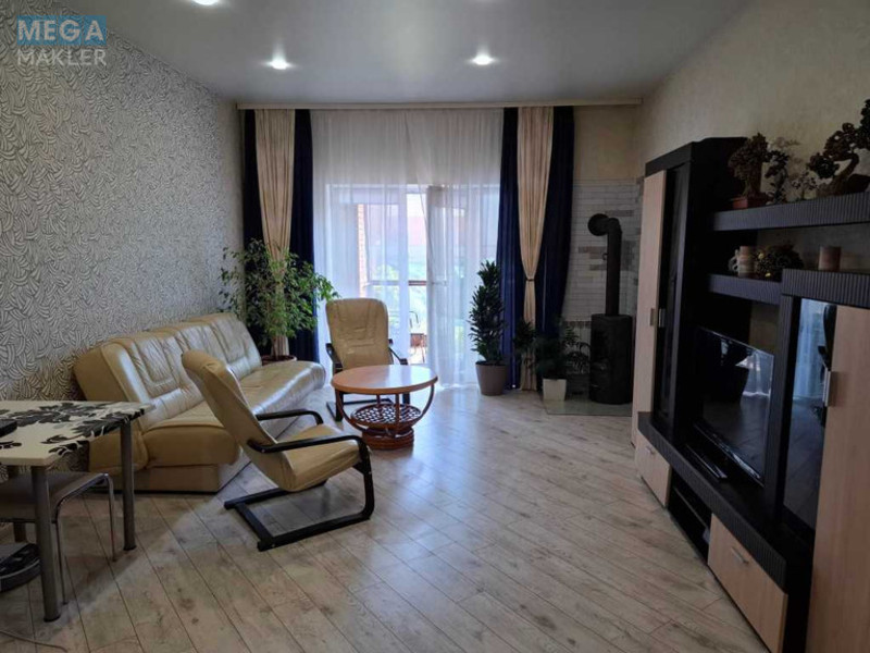 Продаж дома, 2 поверху, 92 кв.м, 3 кімнати, ділянка 1,50 сотка, <a class="location-link" href="/pogreby-selo-kv-brovarskij-rajon/" title="Недвижимость Погреби">Погреби</a>, Київська, 7 (изображение 4)
