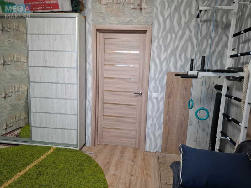 Продаж дома, 2 поверху, 92 кв.м, 3 кімнати, ділянка 1,50 сотка, <a class="location-link" href="/pogreby-selo-kv-brovarskij-rajon/" title="Недвижимость Погреби">Погреби</a>, Київська, 7 (изображение 16)