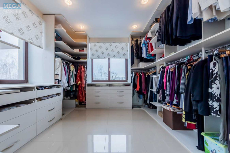 Продаж дома, 3 поверху, 430 кв.м, 5 кімнат, ділянка 10 соток, <a class="location-link" href="/ivankovichi/" title="Недвижимость Іванковичі">Іванковичі</a>, Садовая, 12 (изображение 8)