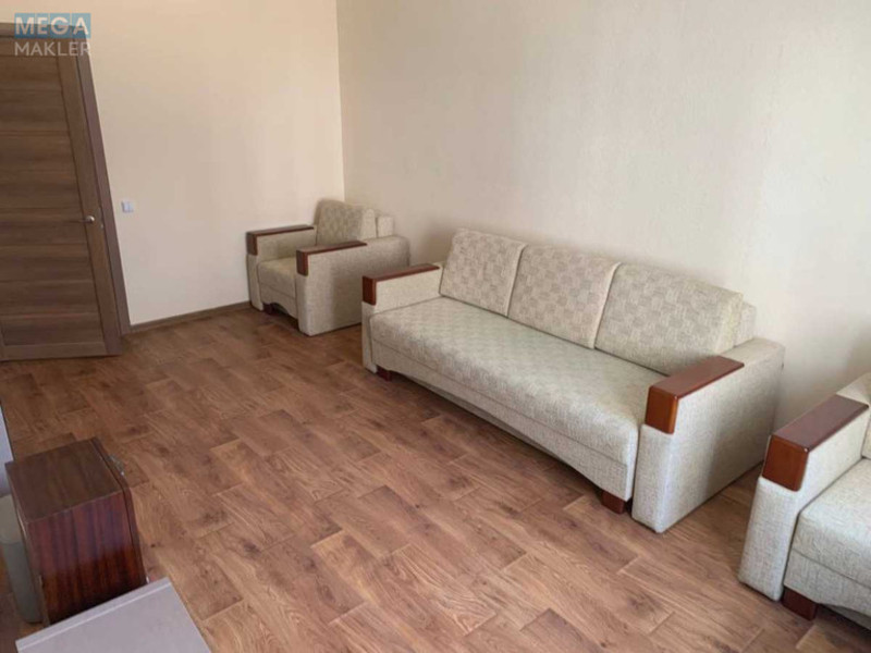 Оренда 3 кімнатної квартири, <a class="location-link" href="/kiev/" title="Недвижимость Київ">Київ</a>, <a class="location-link" href="/kiev/darnickij/" title="Недвижимость Дарницький район">Дарницький р-н</a>, Николая Хвылевого ул., 1 (изображение 7)