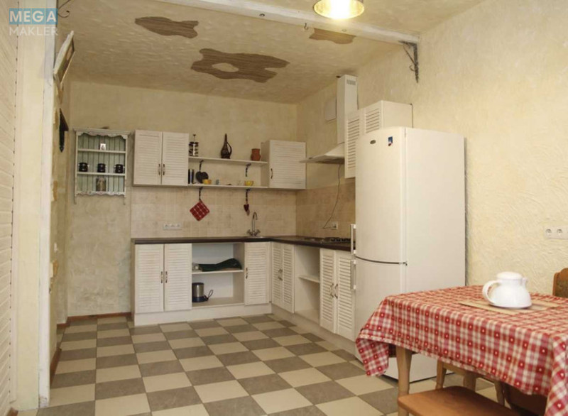 Оренда 1 кімнатної квартири, <a class="location-link" href="/kiev/" title="Недвижимость Київ">Київ</a>, <a class="location-link" href="/kiev/podolskij/" title="Недвижимость Подільський район">Подільський р-н</a>, Вишгородська вул., 45 (изображение 4)