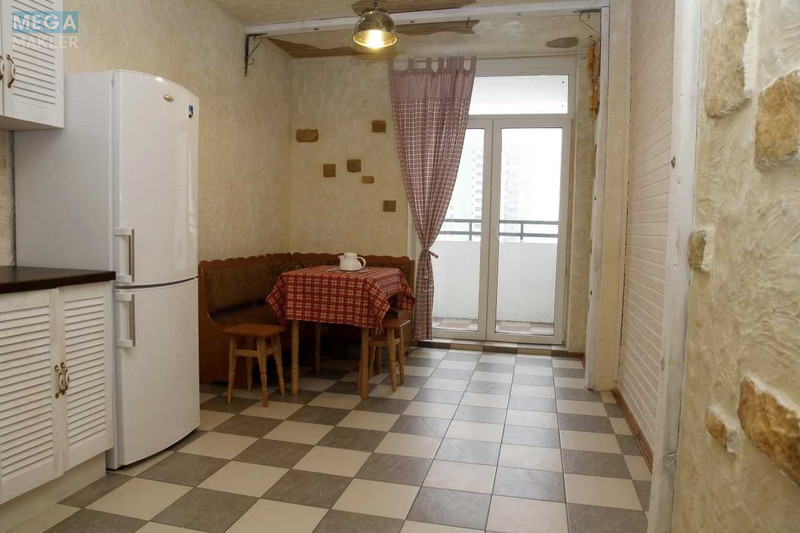 Оренда 1 кімнатної квартири, <a class="location-link" href="/kiev/" title="Недвижимость Київ">Київ</a>, <a class="location-link" href="/kiev/podolskij/" title="Недвижимость Подільський район">Подільський р-н</a>, Вишгородська вул., 45 (изображение 8)