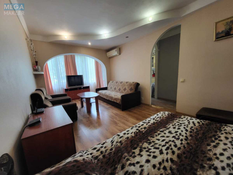 Оренда 1 кімнатної квартири, <a class="location-link" href="/kiev/" title="Недвижимость Київ">Київ</a>, <a class="location-link" href="/kiev/obolonskij/" title="Недвижимость Оболонський район">Оболонський р-н</a>, Маршала Малиновського вул., 32 (изображение 2)