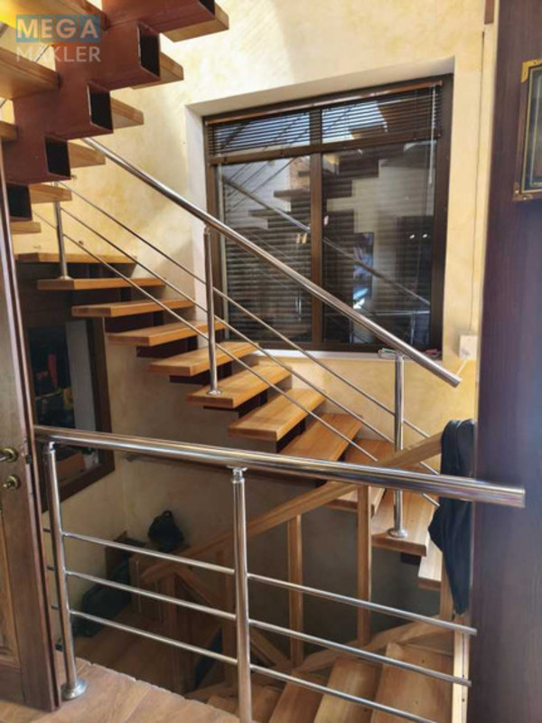 Продаж дома, 2 поверху, 100 кв.м, 3 кімнати, ділянка 6 соток, <a class="location-link" href="/novomoskovsk/" title="Недвижимость Новомосковськ">Новомосковськ</a>, Набережна (изображение 11)