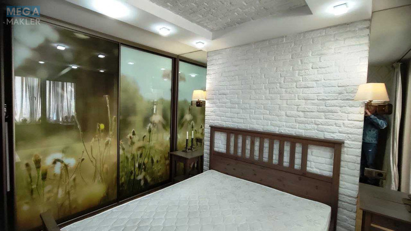 Оренда 3 кімнатної квартири, <a class="location-link" href="/kiev/" title="Недвижимость Київ">Київ</a>, <a class="location-link" href="/kiev/podolskij/" title="Недвижимость Подільський район">Подільський р-н</a>, Хорива вул., 22/28 (изображение 2)