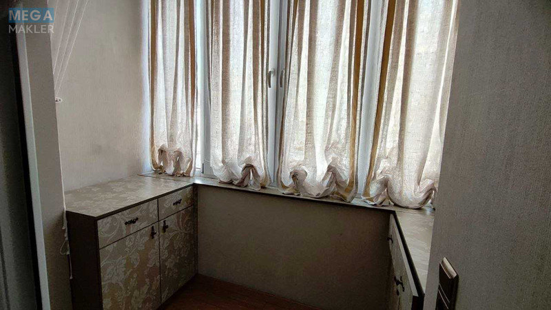 Оренда 3 кімнатної квартири, <a class="location-link" href="/kiev/" title="Недвижимость Київ">Київ</a>, <a class="location-link" href="/kiev/podolskij/" title="Недвижимость Подільський район">Подільський р-н</a>, Хорива вул., 22/28 (изображение 7)