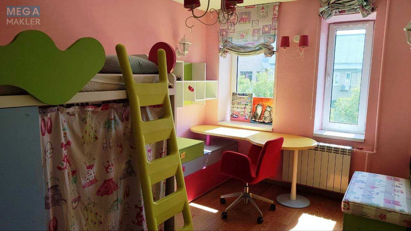 Оренда 3 кімнатної квартири, <a class="location-link" href="/kiev/" title="Недвижимость Київ">Київ</a>, <a class="location-link" href="/kiev/podolskij/" title="Недвижимость Подільський район">Подільський р-н</a>, Хорива вул., 22/28 (изображение 9)