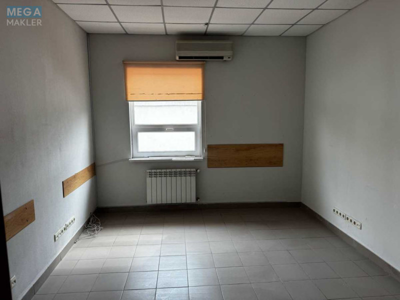 Оренда комерційної нерухомості, 20 кв.м, под офис, <a class="location-link" href="/odessa/" title="Недвижимость Одеса">Одеса</a>, <a class="location-link" href="/odessa/suvorovskij/" title="Недвижимость Суворовський район">Суворовський р-н</a>, Атамана Головатого, 92 (изображение 4)