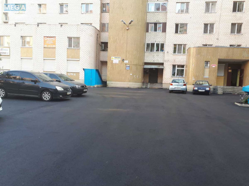 Продаж комерційної нерухомості, 100 кв.м, под магазин, <a class="location-link" href="/kiev/" title="Недвижимость Київ">Київ</a>, <a class="location-link" href="/kiev/solomenskij/" title="Недвижимость Солом'янський район">Солом'янський р-н</a>, Николая Голего ул., 7б (изображение 9)
