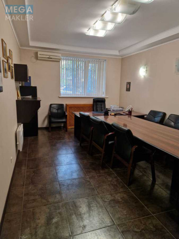 Продаж окремої будівлі/побудови, 182 кв.м, <a class="location-link" href="/kiev/" title="Недвижимость Київ">Київ</a>, <a class="location-link" href="/kiev/podolskij/" title="Недвижимость Подільський район">Подільський р-н</a>, Осиповського вул., 9 (изображение 7)