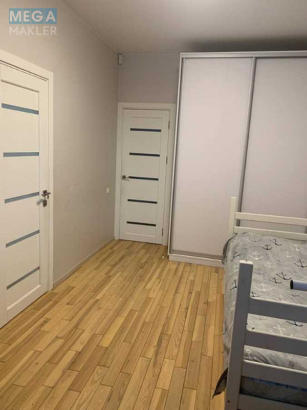 Продаж 3 кімнатної квартири (68/39/10), 1 пов. 4 пов. будинку, <a class="location-link" href="/gatnoe/" title="Недвижимость Гатне">Гатне</a>, Дорошенка, 5 (изображение 6)