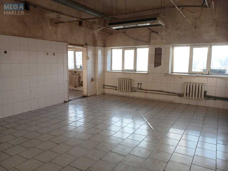 Оренда окремої будівлі/побудови, 121 кв.м, под производство, <a class="location-link" href="/kiev/" title="Недвижимость Київ">Київ</a>, <a class="location-link" href="/kiev/solomenskij/" title="Недвижимость Солом'янський район">Солом'янський р-н</a>, Вокзальная пл., 3 (изображение 9)