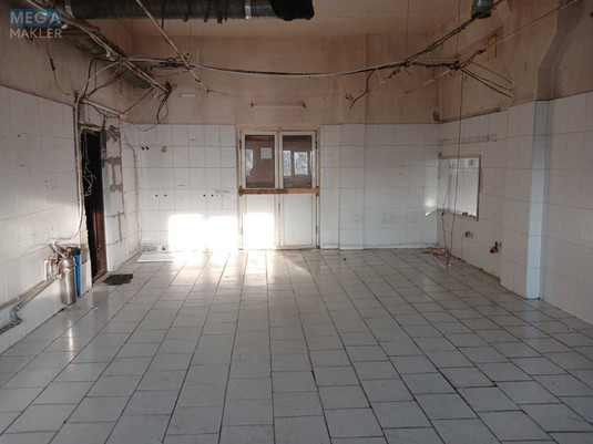 Оренда окремої будівлі/побудови, 121&nbsp;кв.м, под производство, <a class="location-link" href="/kiev/" title="Недвижимость Київ">Київ</a>, <a class="location-link" href="/kiev/solomenskij/" title="Недвижимость Солом'янський район">Солом'янський р-н</a>, Вокзальная пл., 3 (изображение 10)