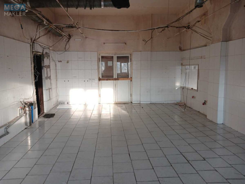 Оренда окремої будівлі/побудови, 121 кв.м, под производство, <a class="location-link" href="/kiev/" title="Недвижимость Київ">Київ</a>, <a class="location-link" href="/kiev/solomenskij/" title="Недвижимость Солом'янський район">Солом'янський р-н</a>, Вокзальная пл., 3 (изображение 10)