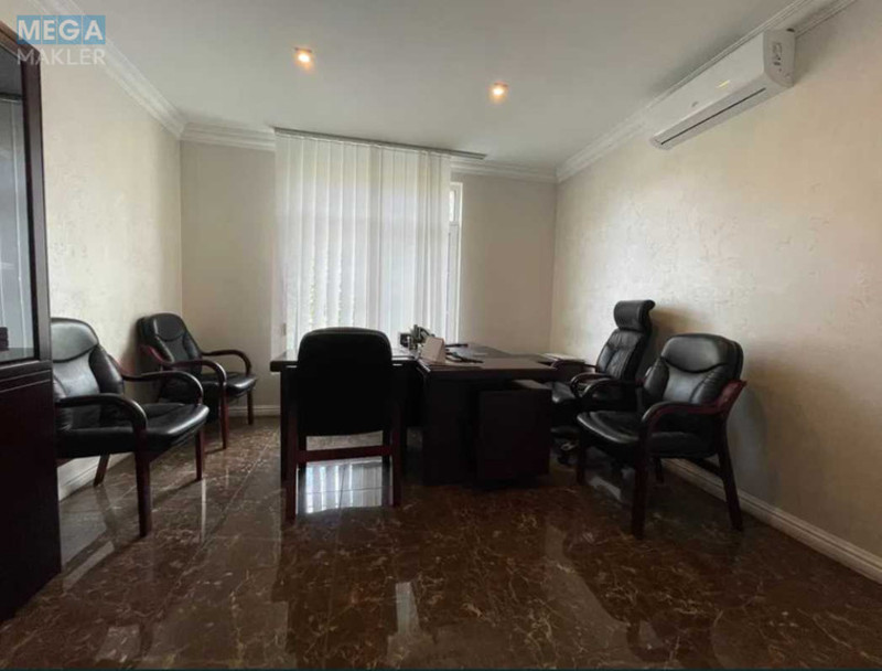 Продаж комерційної нерухомості, 674 кв.м, под магазин, <a class="location-link" href="/kiev/" title="Недвижимость Київ">Київ</a>, <a class="location-link" href="/kiev/goloseevskij/" title="Недвижимость Голосіївський район">Голосіївський р-н</a>, Михайла Максимовича вул., 24 (изображение 4)