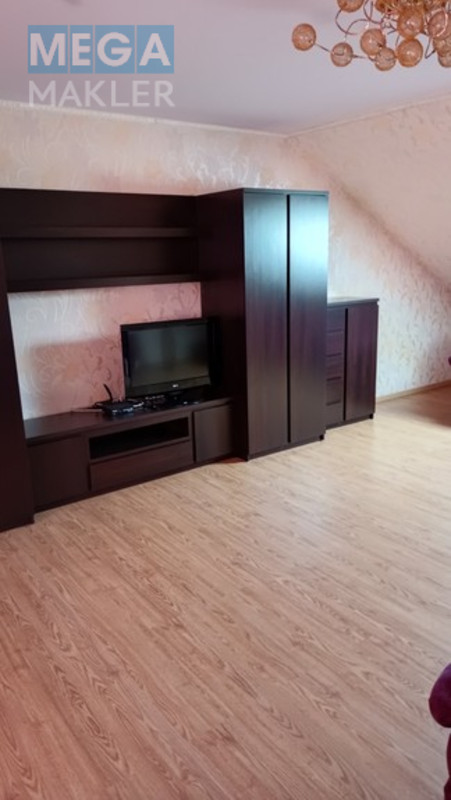 Продаж дома, 3&nbsp;поверху, 130&nbsp;кв.м, 4&nbsp;кімнати, люкс, ділянка 2&nbsp;сотки, <a class="location-link" href="/petrovskoe-selo-kv-kievo-svyatoshinskij-rajon/" title="Недвижимость Петрівське">Петрівське</a>, Виноградна 4 (изображение 10)