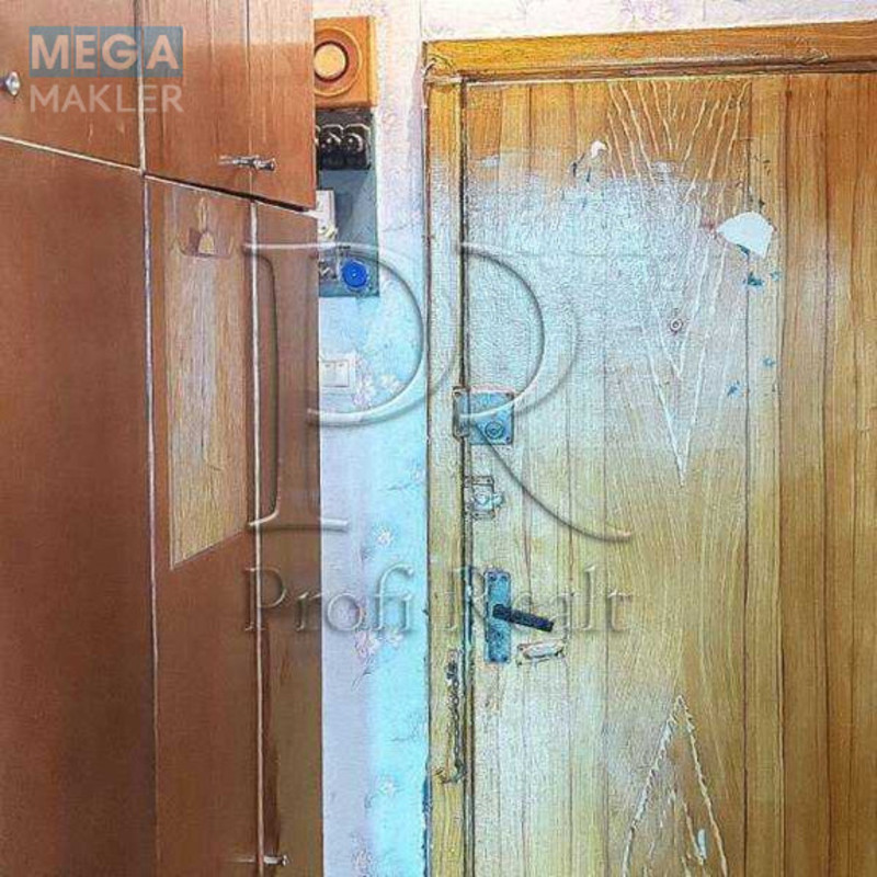 Продаж 1 кімнатної квартири (33/17/8), 9 пов. 9 пов. будинку, <a class="location-link" href="/kiev/" title="Недвижимость Київ">Київ</a>, <a class="location-link" href="/kiev/svyatoshinskij/" title="Недвижимость Святошинський район">Святошинський р-н</a>, Зодчих вулиця, 4 (изображение 8)