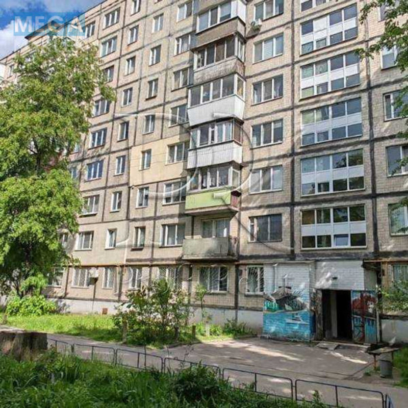 Продаж 1 кімнатної квартири (33/17/8), 9 пов. 9 пов. будинку, <a class="location-link" href="/kiev/" title="Недвижимость Київ">Київ</a>, <a class="location-link" href="/kiev/svyatoshinskij/" title="Недвижимость Святошинський район">Святошинський р-н</a>, Зодчих вулиця, 4 (изображение 11)