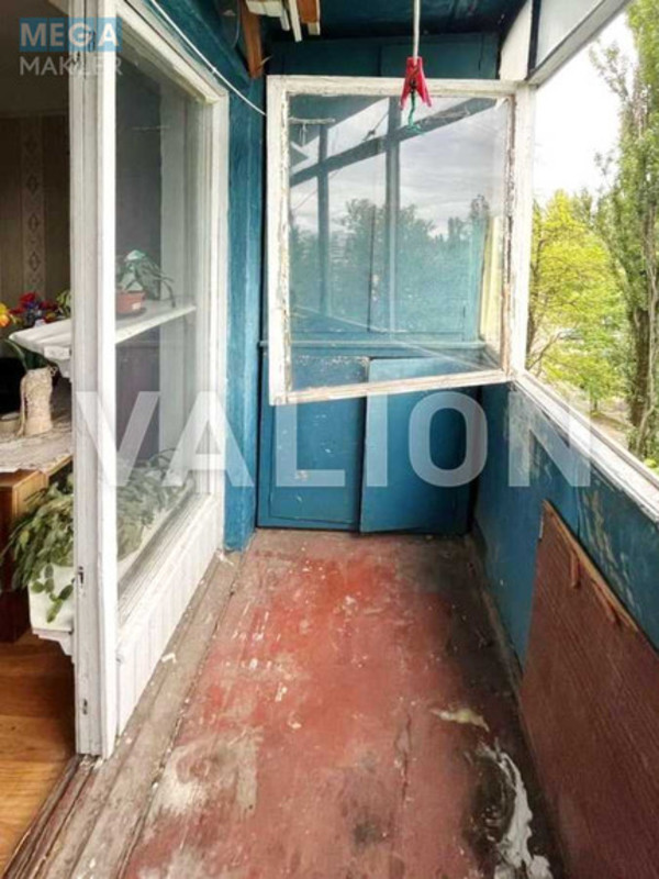 Продаж 3 кімнатної квартири (61/39/6,5), 6 пов. 9 пов. будинку, <a class="location-link" href="/kiev/" title="Недвижимость Київ">Київ</a>, <a class="location-link" href="/kiev/svyatoshinskij/" title="Недвижимость Святошинський район">Святошинський р-н</a>, Ромена Роллана бульв., 5/8 (изображение 8)